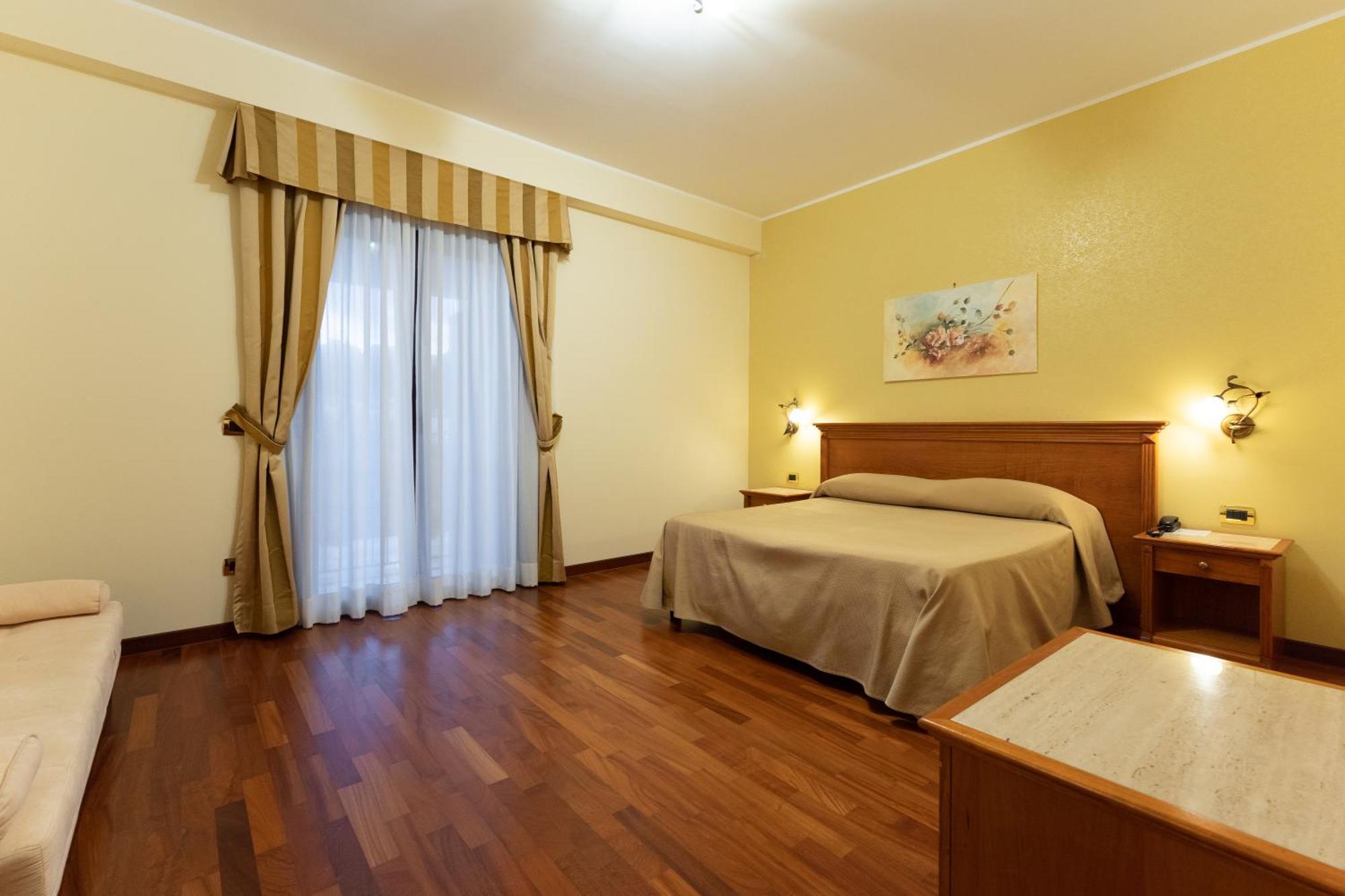 Domus Hotel Bagnoli Del Trigno Екстер'єр фото