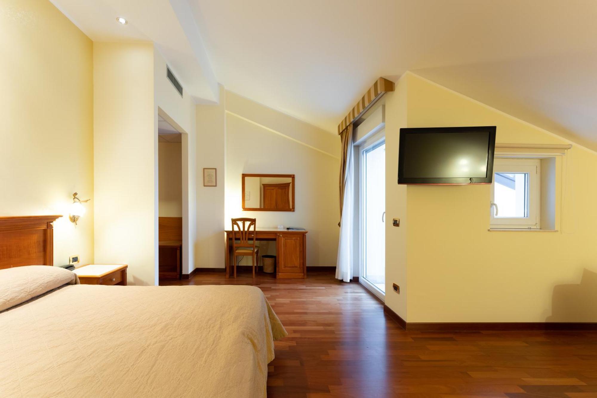 Domus Hotel Bagnoli Del Trigno Екстер'єр фото